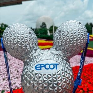 HOT ITEM!! 🔥 
VIRAL Spaceship Earth Mickey Balloon Popcorn Bucket!!